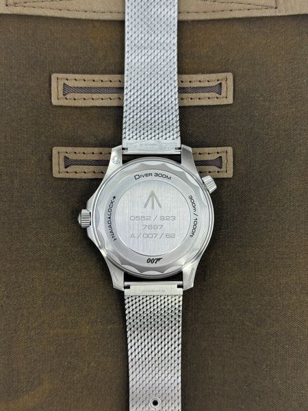 Omega Seamaster Diver 300m - James Bond Edition 210.90.42.20.01.001